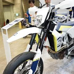 Husqvarna Supermoto 701